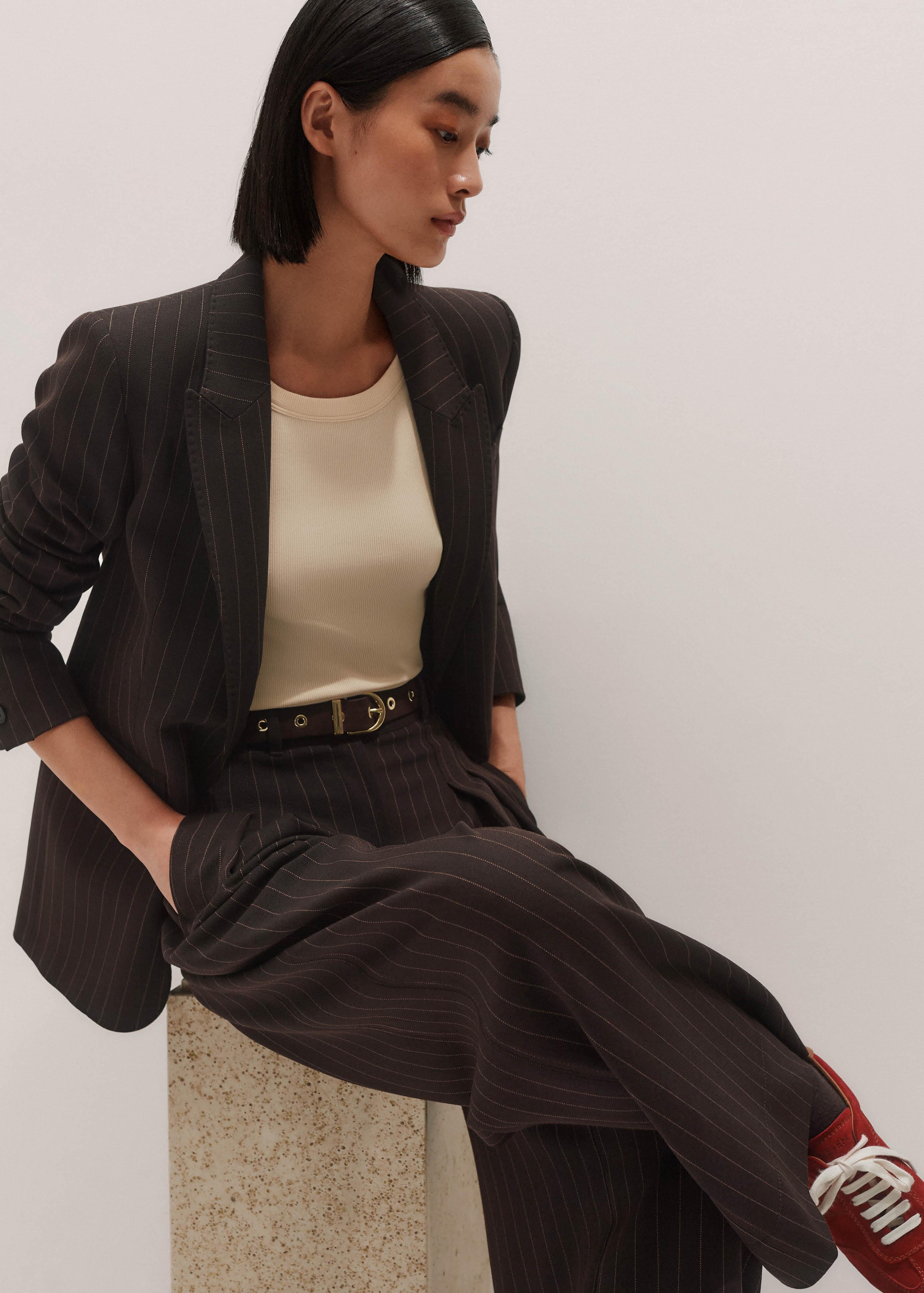 Women's Brown Sharp Shoulder Blazer | ME+EM