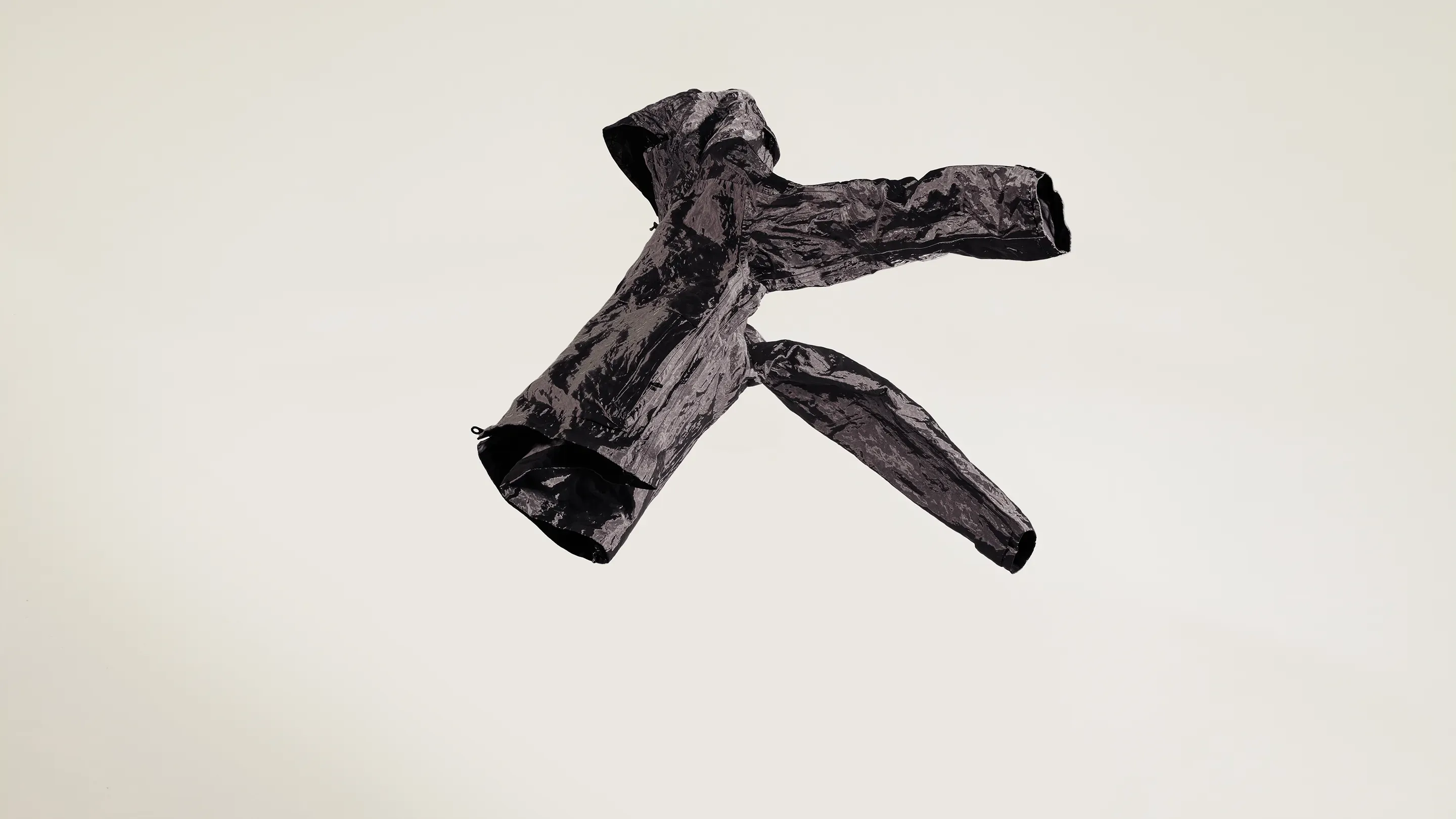 Full Metal Jacket. Black edition from Vollebak