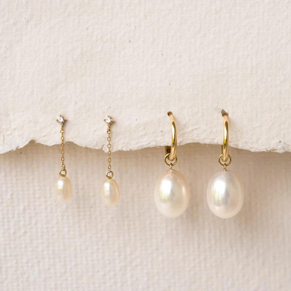14k Gold Rice Pearl Huggie Earrings - Juliette from Linjer