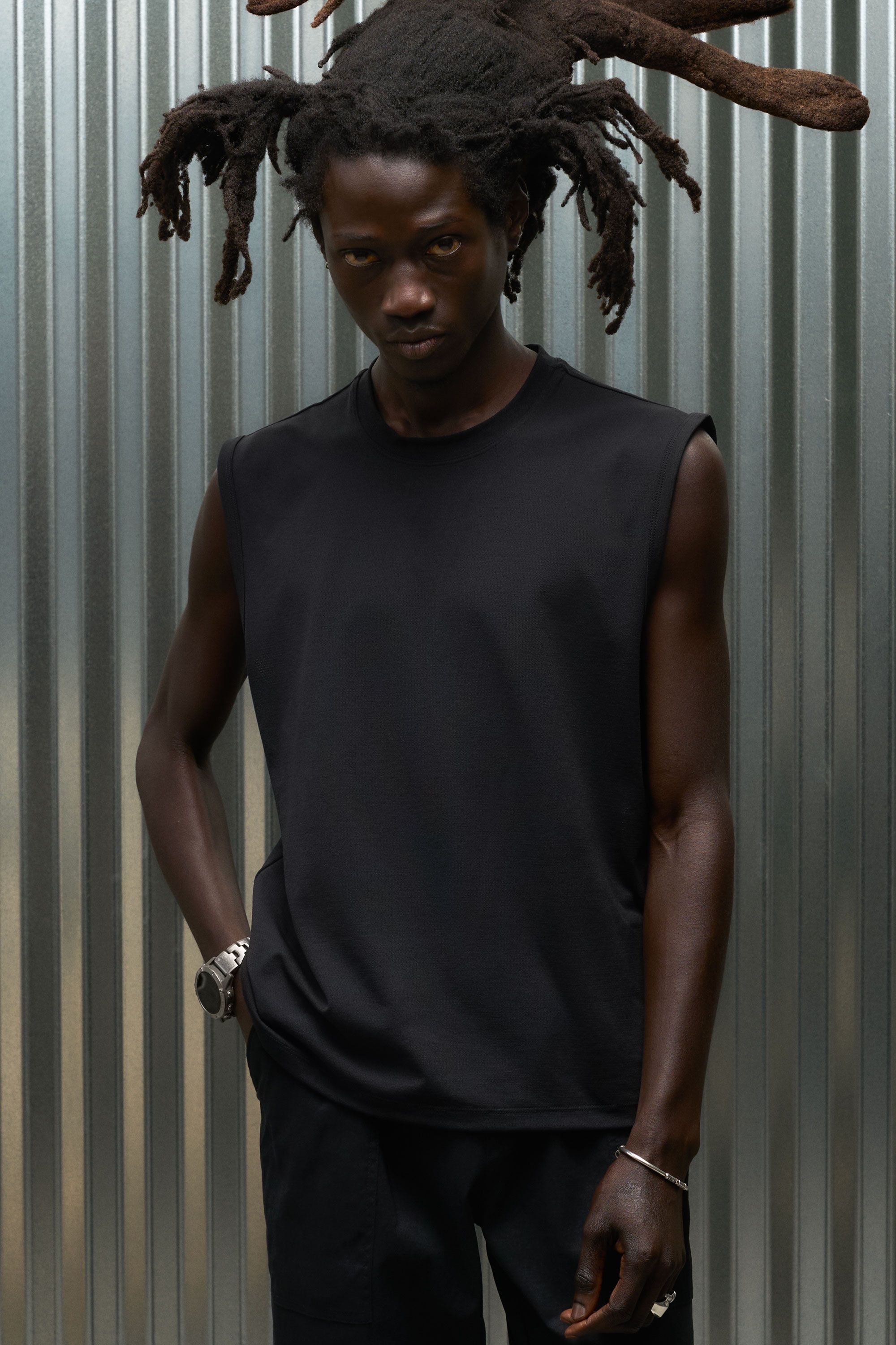 OUTLIER – DP/Helix Muscle Tank