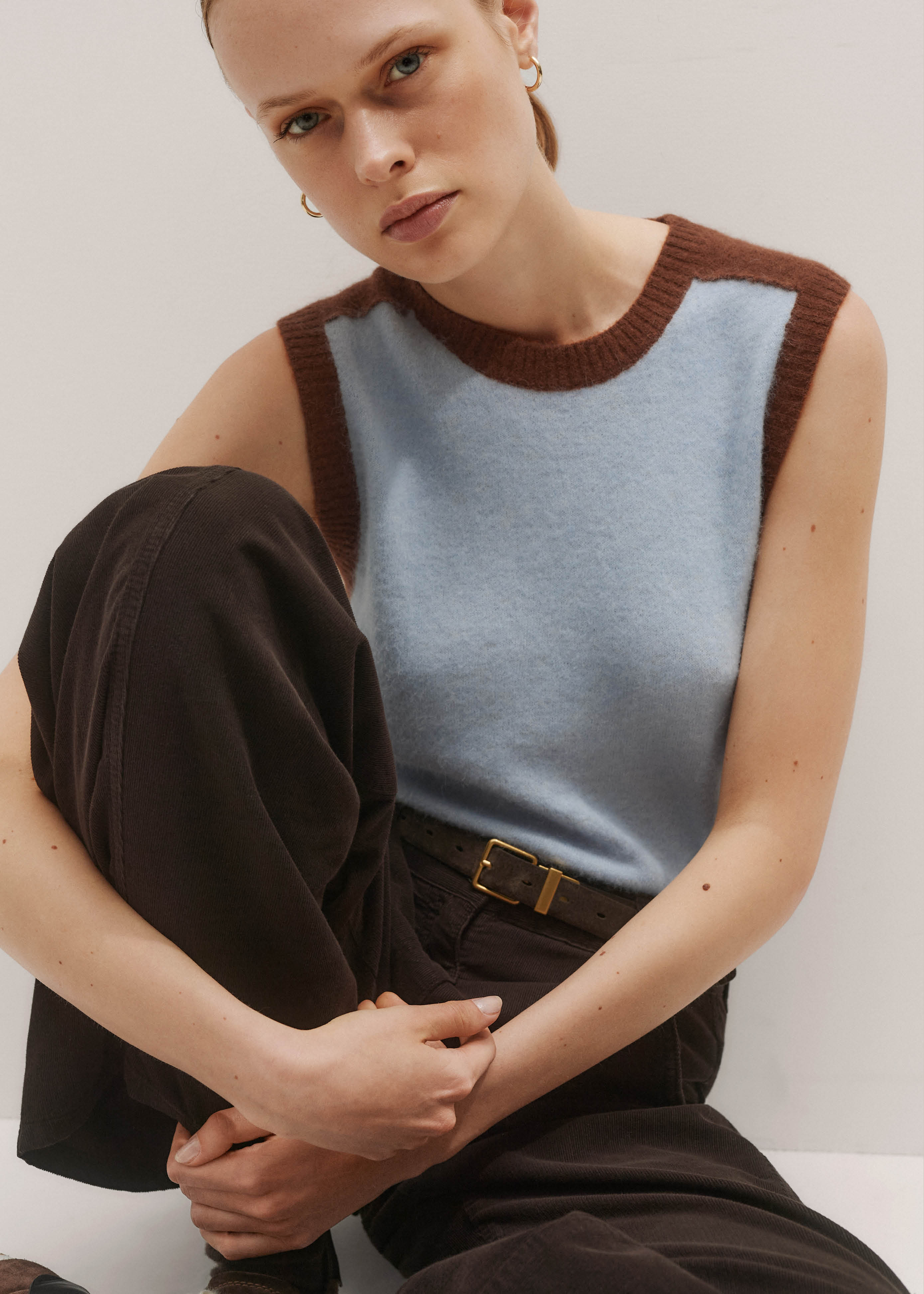Women's Blue Contrast Panel Straight Knit Vest | ME+EM