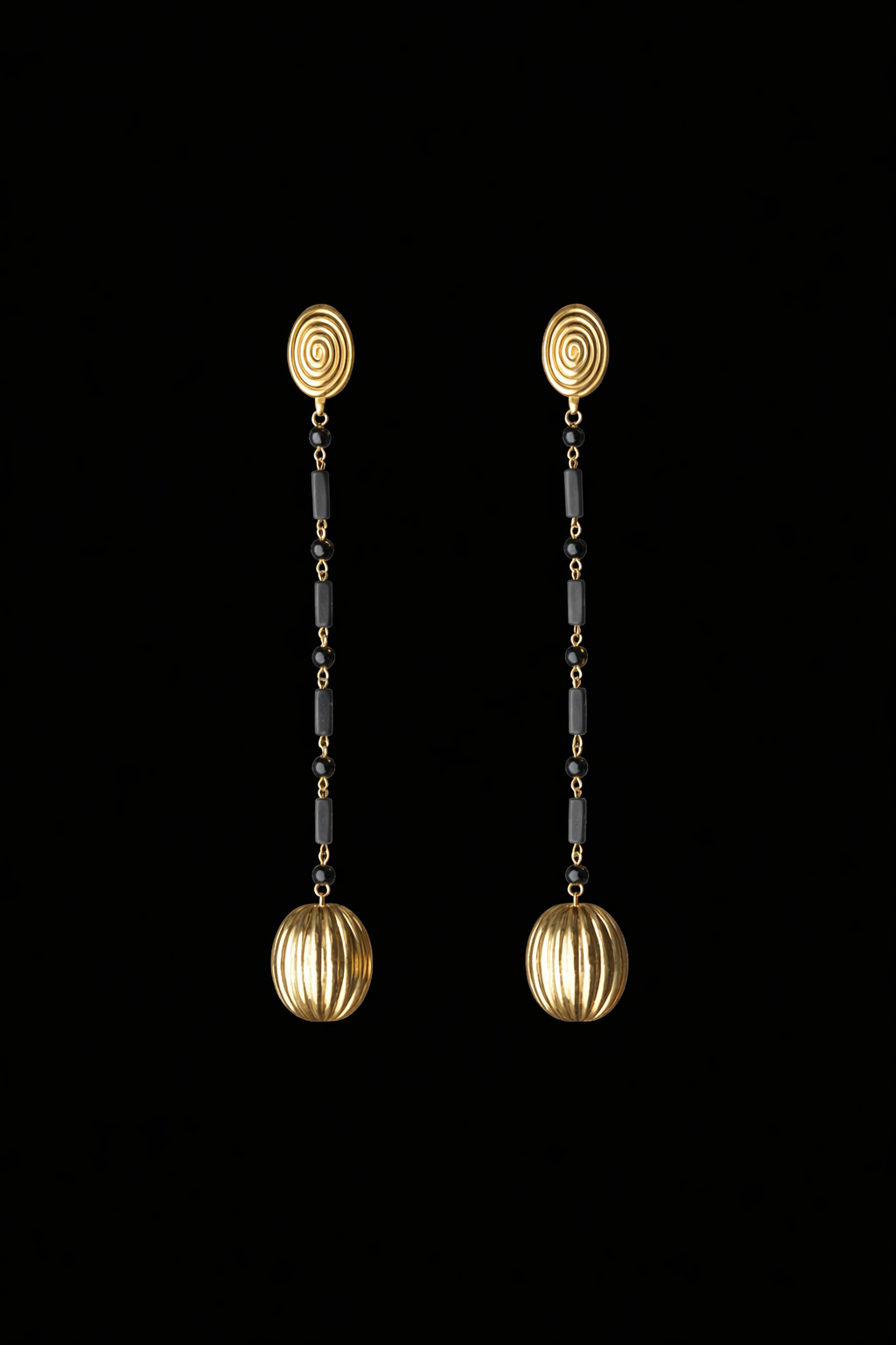 Nani Earrings in Gold
